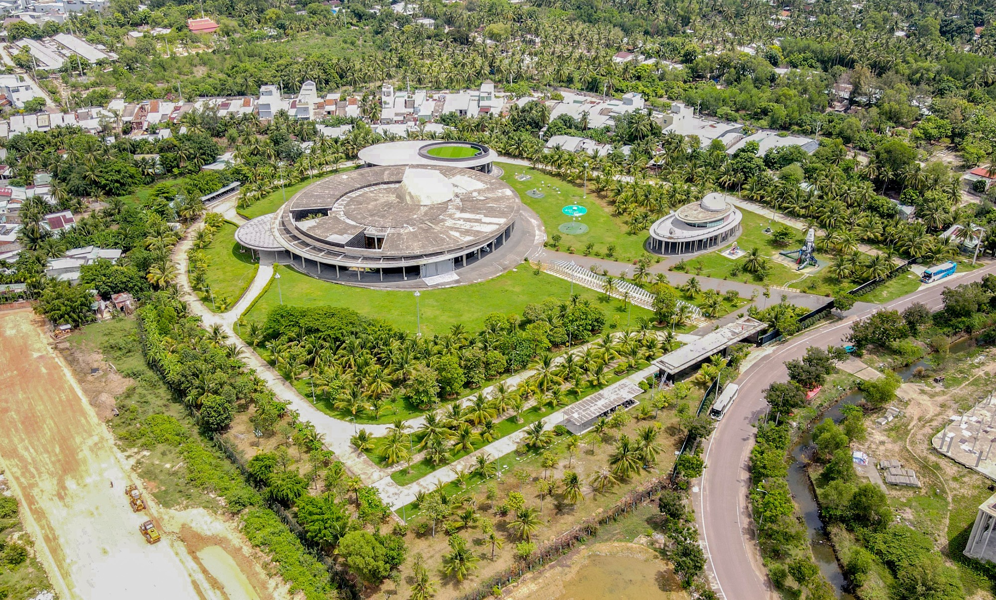 Quy hoạch Khu đô thị Khoa học và Giáo dục Quy Hòa: Thung lũng Silicon thu nhỏ 10 Lối vào Trung tâm Khám phá khoa học ExploraScience Quy Nhon