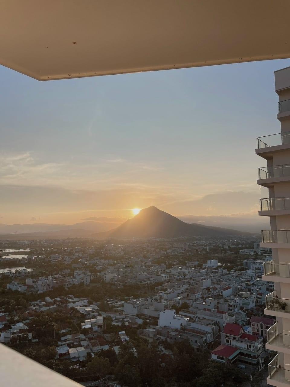 Căn King Suite APEC Mandala Wyndham Phú Yên